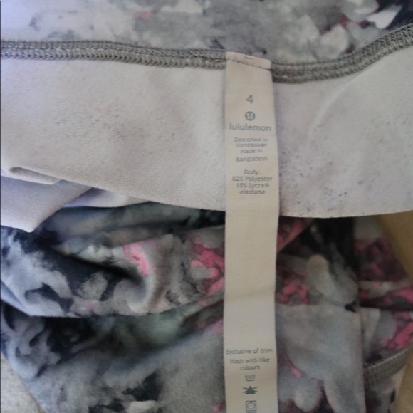 Lululemon Moody Mirage Gray Floral Leggings - Picture 6 of 15